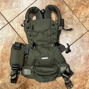 Colugo Carrier with Drool Pack